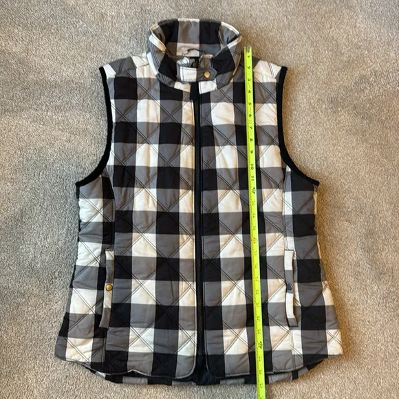 Kenzie women size large quilted vest buffalo plaid check black grey white - Picture 2 of 11